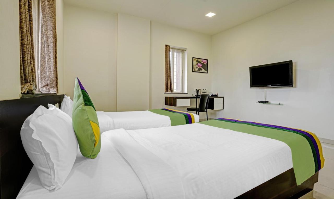 Treebo Excellent Homes, Насик Экстерьер фото